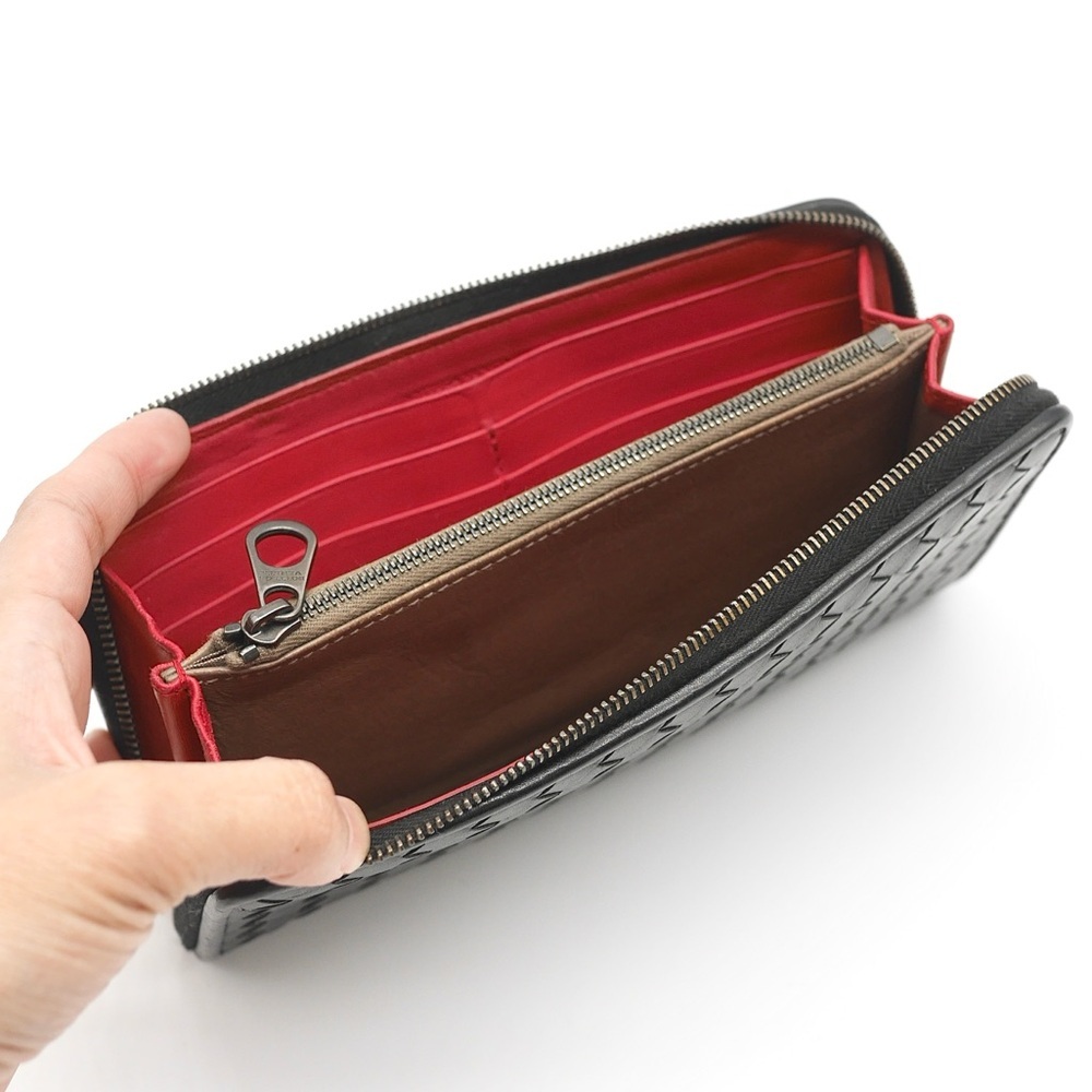 🍓BOTTEGA VENETTA Zippy Wallet - Picture 3 of 10